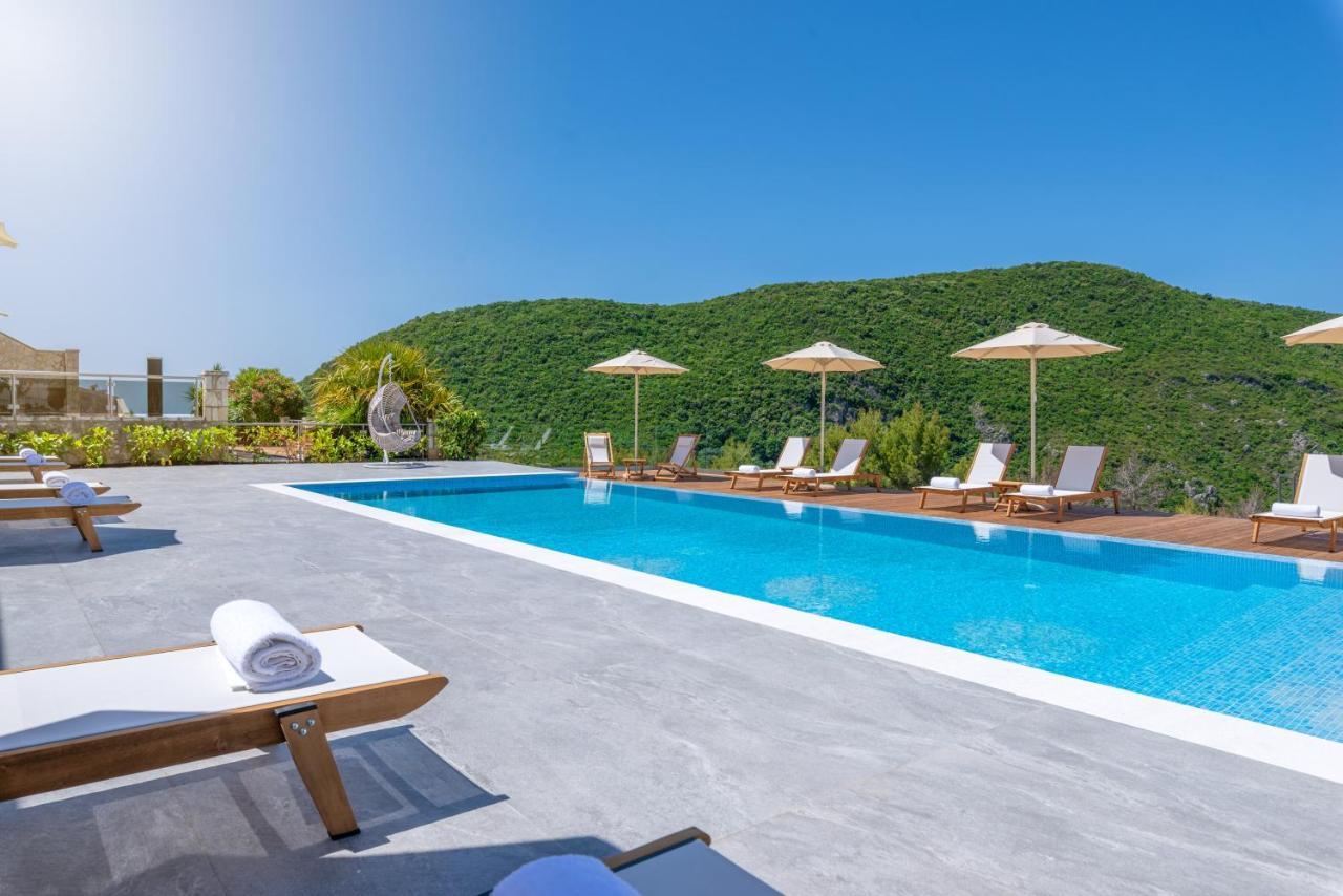 Ninemia Luxury Residence ペルディカ エクステリア 写真